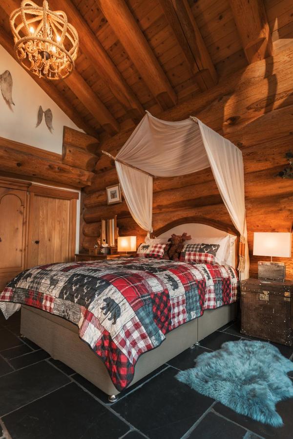 Caledonian Cabin อินเวอร์การ์รี ภายนอก รูปภาพ